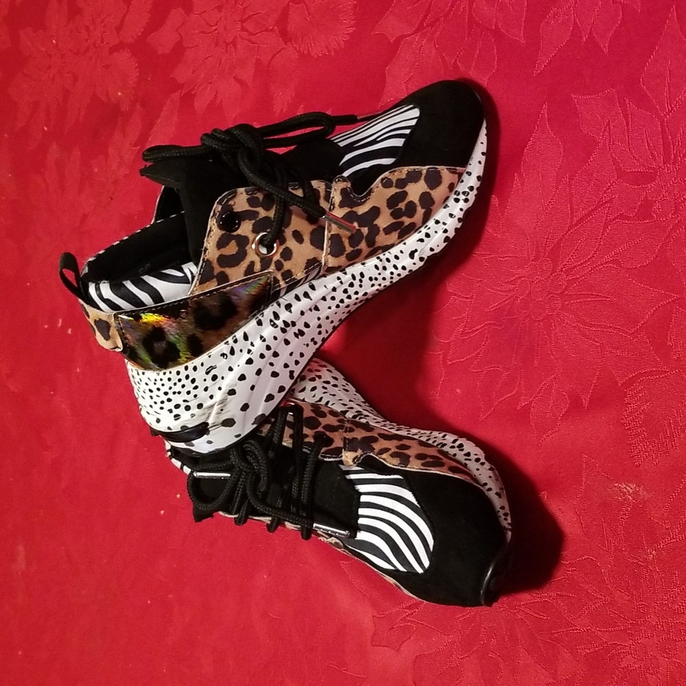 STEVE MADDEN SHOES